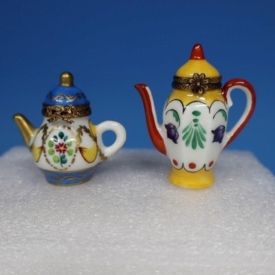 Rochard Peint Main Limoges - 2 Coffee Pot Shaped Hinged Trinket Box - 2 inches