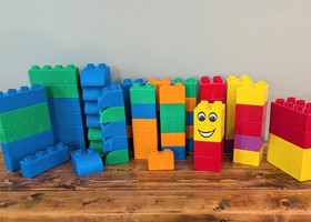 LEGO Vintage Duplo Large Quatro Bucket Set 5357 - 73 Pieces Bricks Bucket w Lid