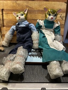 Ceramic/plush Farm Cats