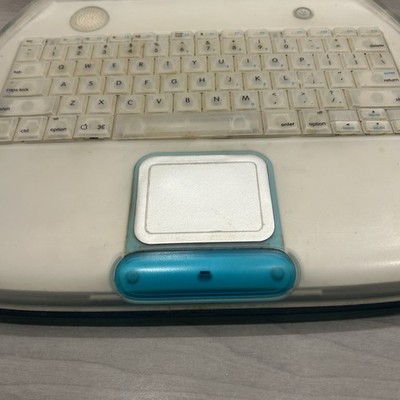 Apple iBook G3 Clamshell Blueberry 9.2 40GB HDD/160MB RAM/300MHz