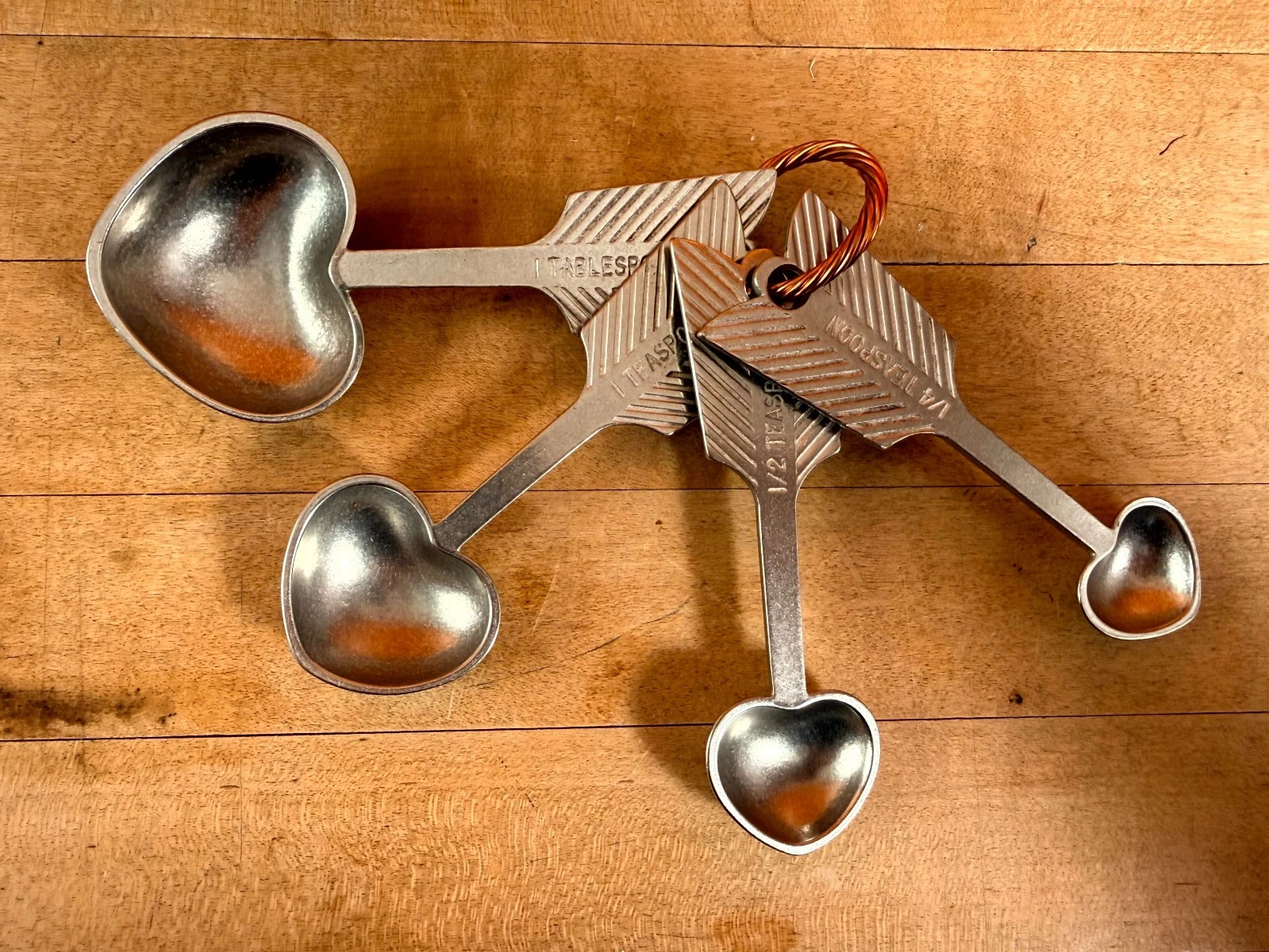 Vintage Beehive 1998 Heart Measuring Spoons Set Pewter Made in USA