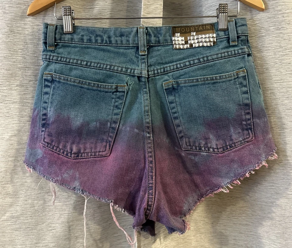 Vintage Mountain Lake Ombre Demin Shorts Raw Hem Distressed Size 8 Reworked - Image 3 of 4