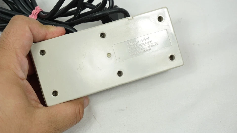 Original Nintendo Brand NES Controller OEM Official CLEANED TESTED NES-004 B - Image 3 of 4