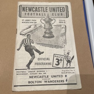 Newcastle United V Bolton Wanderers 1951/52
