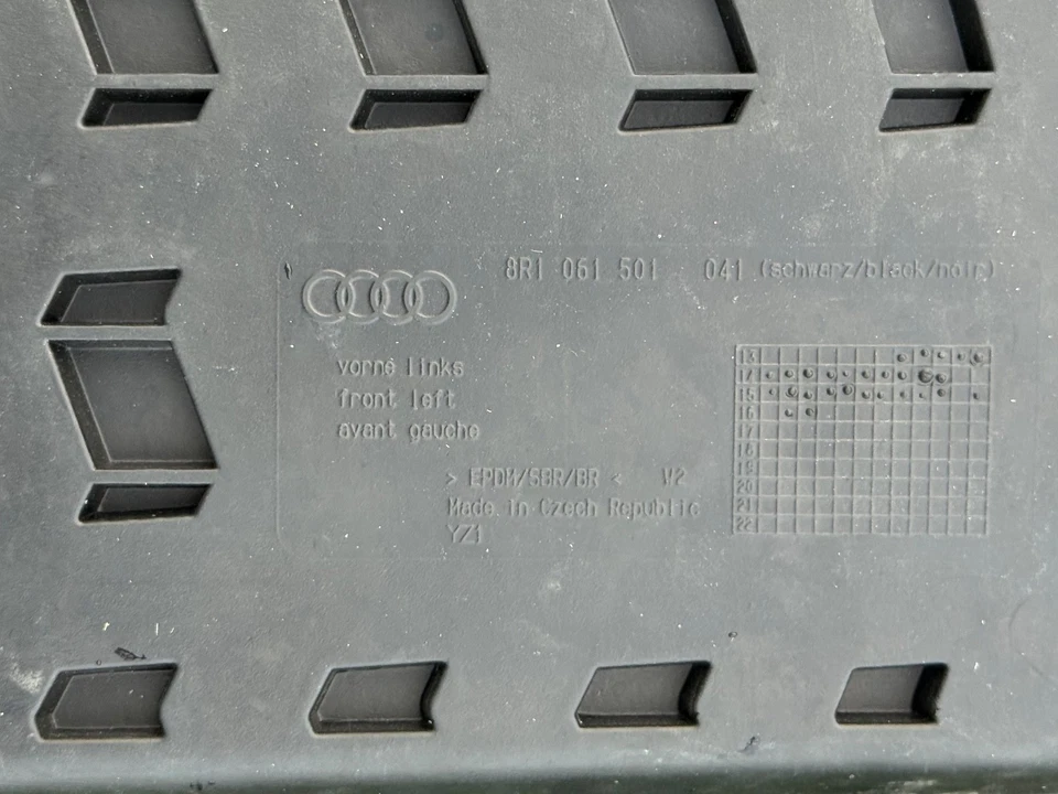2009-17 AUDI Q5 SQ5 ORIGINAL ALL WEATHER FLOOR MATS Set 8R1061501 OEM +EXTRAS - Imagem 2 de 4