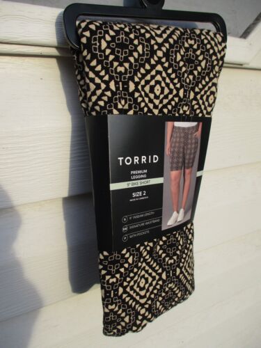 Torrid Size 2 Women's Plus Stretch Bike short, NWT, Native Print Black &Cream