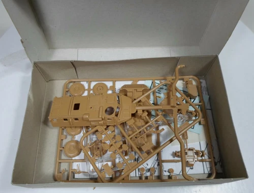 HELLER VAB 4x4 ARMORED AMPHIBIOUS VEHICLE 1:72 # 79898 MODEL KIT MIB UNBENUTZT - Bild 3 von 12