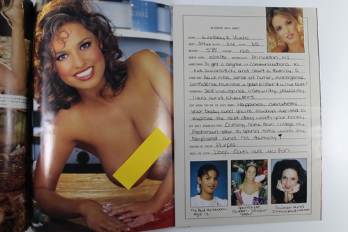 November 2001 Playboy Magazine Angelica Bridges College Girls Lindsey Vuolo Oral - Picture 6 of 6