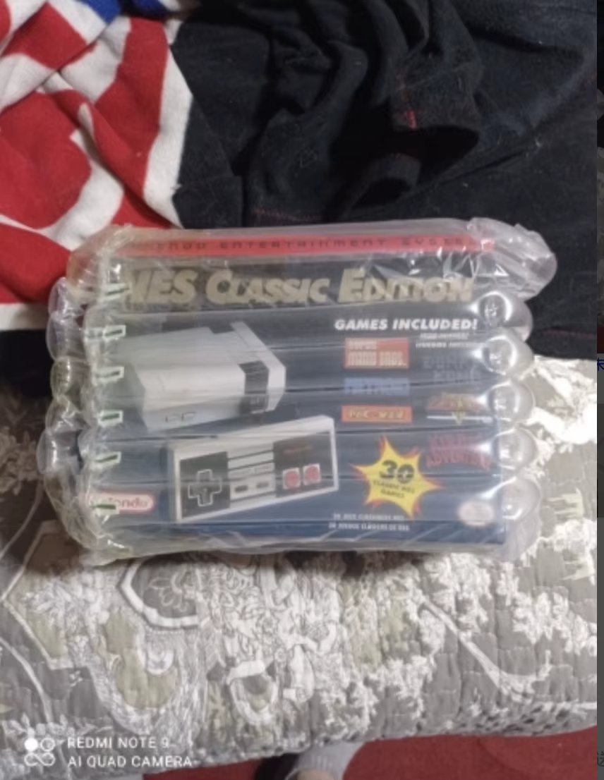 Super HD Retro Mini Game Console for SNES with 21 Built-In Games and Dual Pads