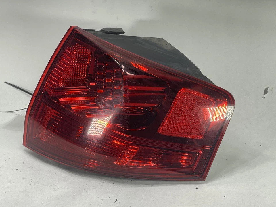 Used Right Tail Light Assembly fits: 2011 Acura Mdx quarter panel mounted Right - Image 2 of 4
