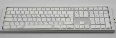 UKRANISCHES LAYOUT - APPLE MAGIC KEYBOARD MIT TOUCH ID & ZIFFERNBLOCK A2520