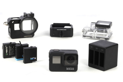 GoPro HERO7 Black Edition Action Camera W/ 3 Cases + 4 Batteries and Charger