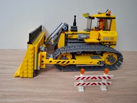 LEGO 7685 City Construction Dozer Bulldozer Complete with Instructions No Box