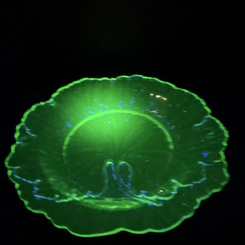 Set of 7 - Vintage Depression Era Uranium Green Figural Cabbage Leaf Plate – 8”