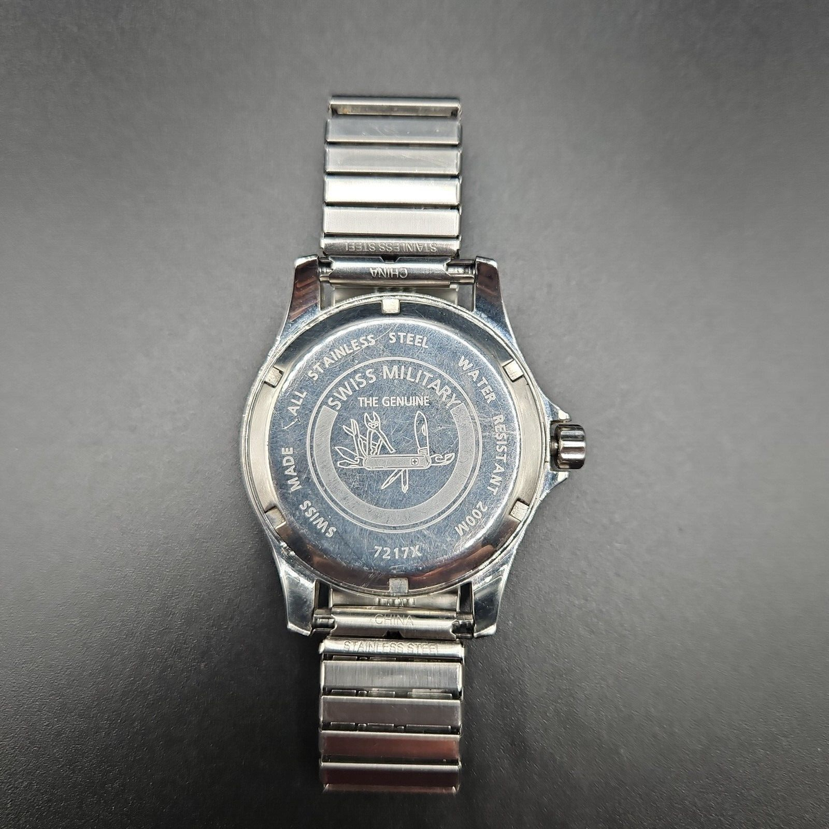 Vintage Swiss Military Men's Dive Watch 200M WR 7217x Wenger SM