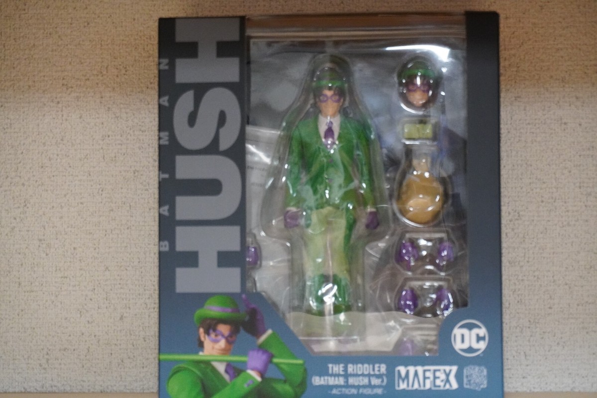 MAFEX THE RIDDLER Batman Hush Ver. Figure No.228 by MEDICOM MAFEX THE RIDDLER Batman Hush Ver. Figure No.228 by MEDICOM