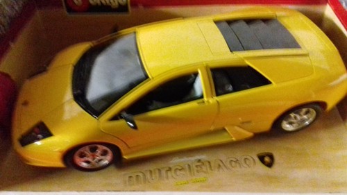 Mi colección de autos a escala.: Lamborghini Murciélago 1:18 Burago