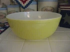 Vintage 1950’s Vintage Pyrex Primary Colors Large Yellow #404 4 Qt. Mixing Bowl