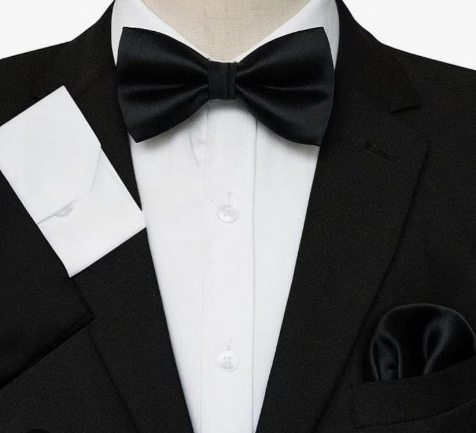 Mens Silver With Silver Stars Matching Bow Tie & Pocket Square Set