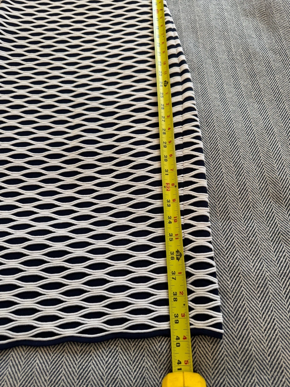 Abito midi Michael Kors S bianco e nero testurizzato maglia spalle scoperte con zip posteriore