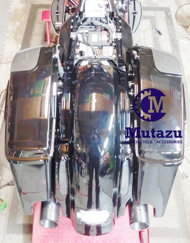 CVO Dual Cut Out Stretched Extended Rear Fender w LED for 09-20 Harley Touring - Picture 3 of 10