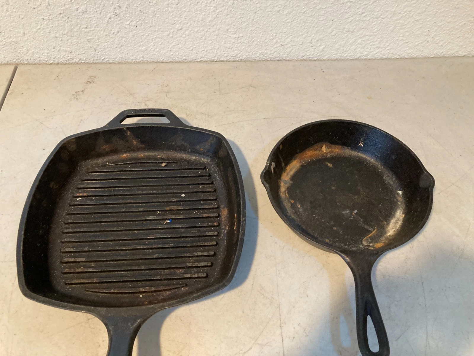 Lot of 2 Vintage Lodge Cast Iron Skillets 5SK 8” & 8SGP 10.5” Grill Pan USA