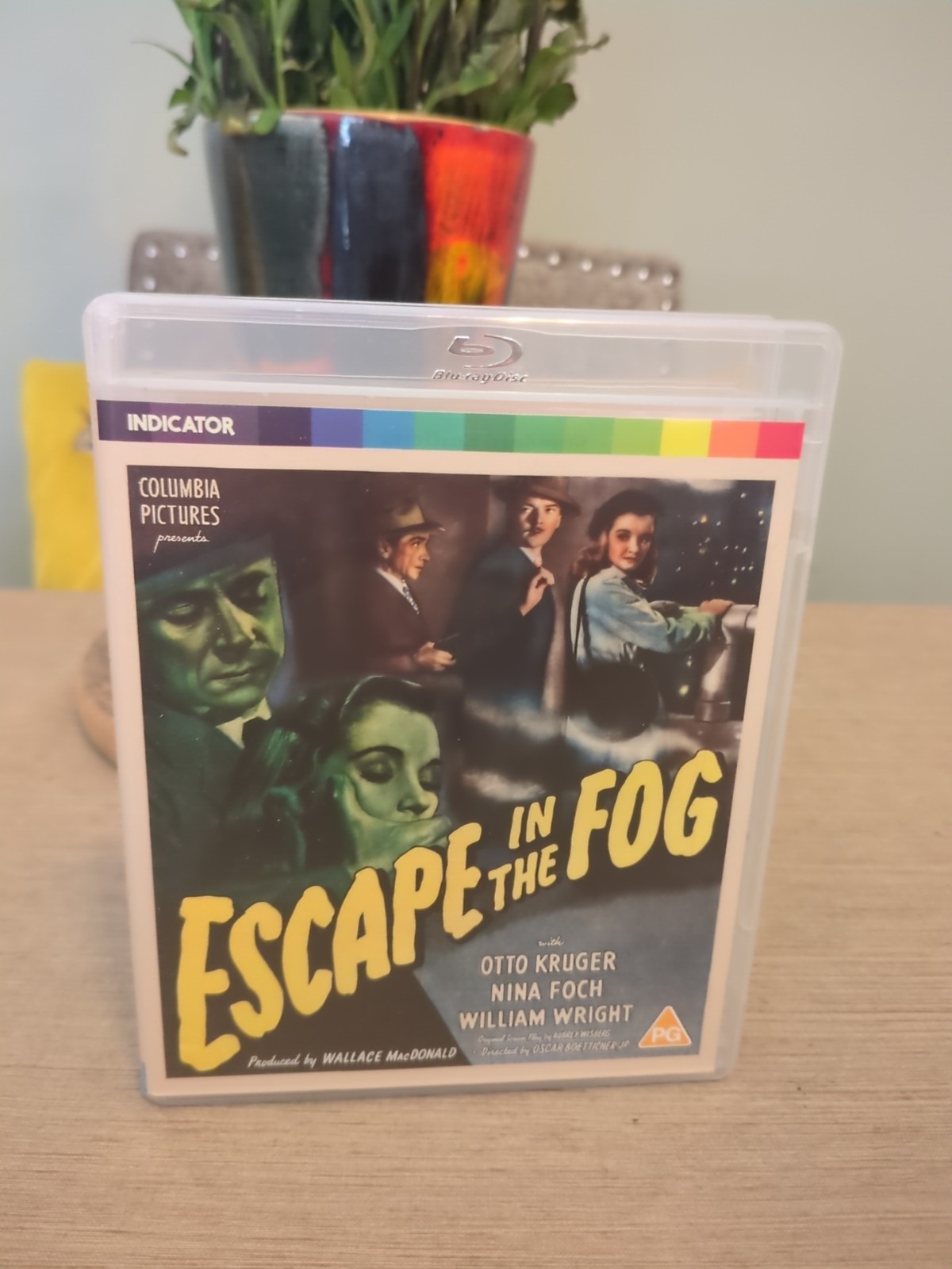 Escape in the Fog (1945) [Region UK Blu-ray / Restored] Free Post