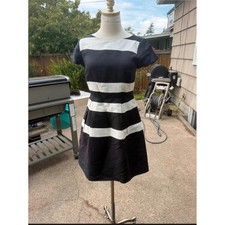 Ann Taylor Black White Striped Fit and Flare Dress Short Sleeve Size 2
