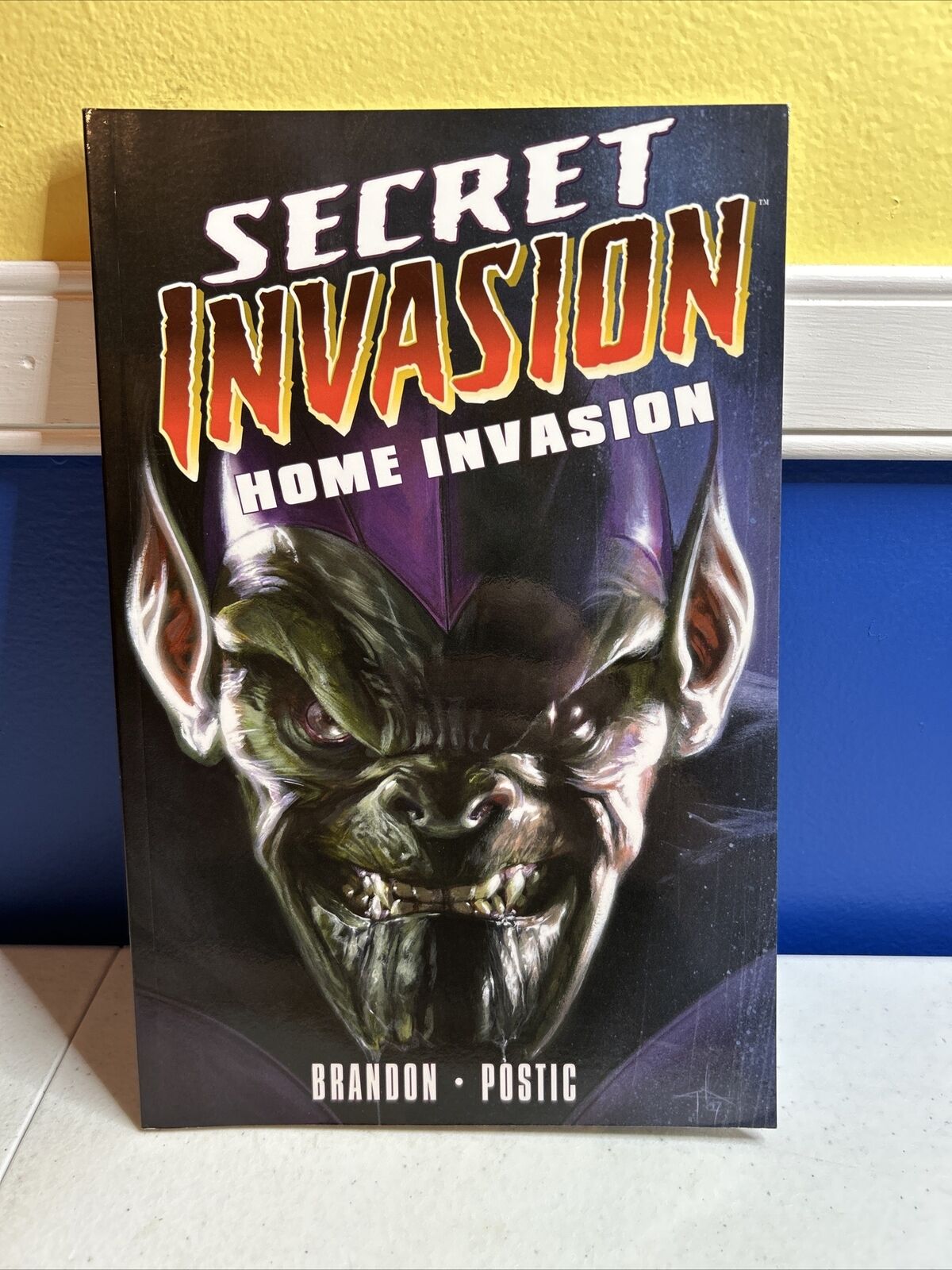 Marvel Secret Invasion : Home Invasion Trade  Paperback 2009