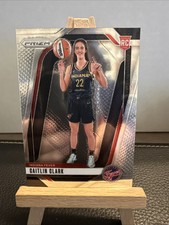 Caitlin Clark 2024 Panini Prizm WNBA Rookie Variation Base RC #145 Indiana Fever
