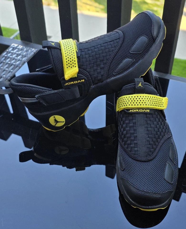 Nike Jordan Trunner LX 897992-003 Negro/Negro-Opti Amarillo Para hombres Talla 10.5 Foto 2 de 4