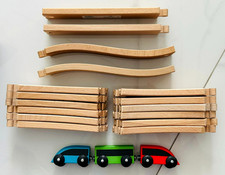 IKEA Lillabo 20pc Wooden Toy Railway Train Track 16pc 3 Car Magnets 1 Tunnel