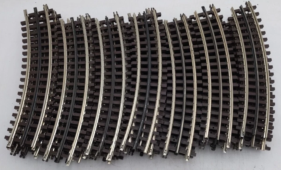 Atlas O Gauge 3-Rail Assorted Curved Track Sections [55] - Image 3 of 4