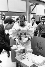 JIM LOVELL 42ND BIRTHDAY AT KENNEDY FLIGHT CREW TRAINING BUILDING 1970 4X6 PHOTO