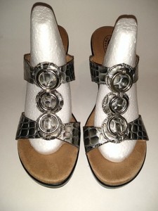 dr scholl's feel crazy good sandals