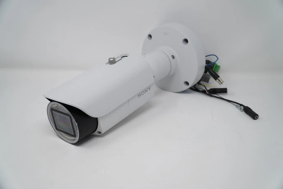Sony Bullet Camera + IR and White LED -SNC-VB642D Full HD, DAMAGED SDI CABLE - Image 2 of 4