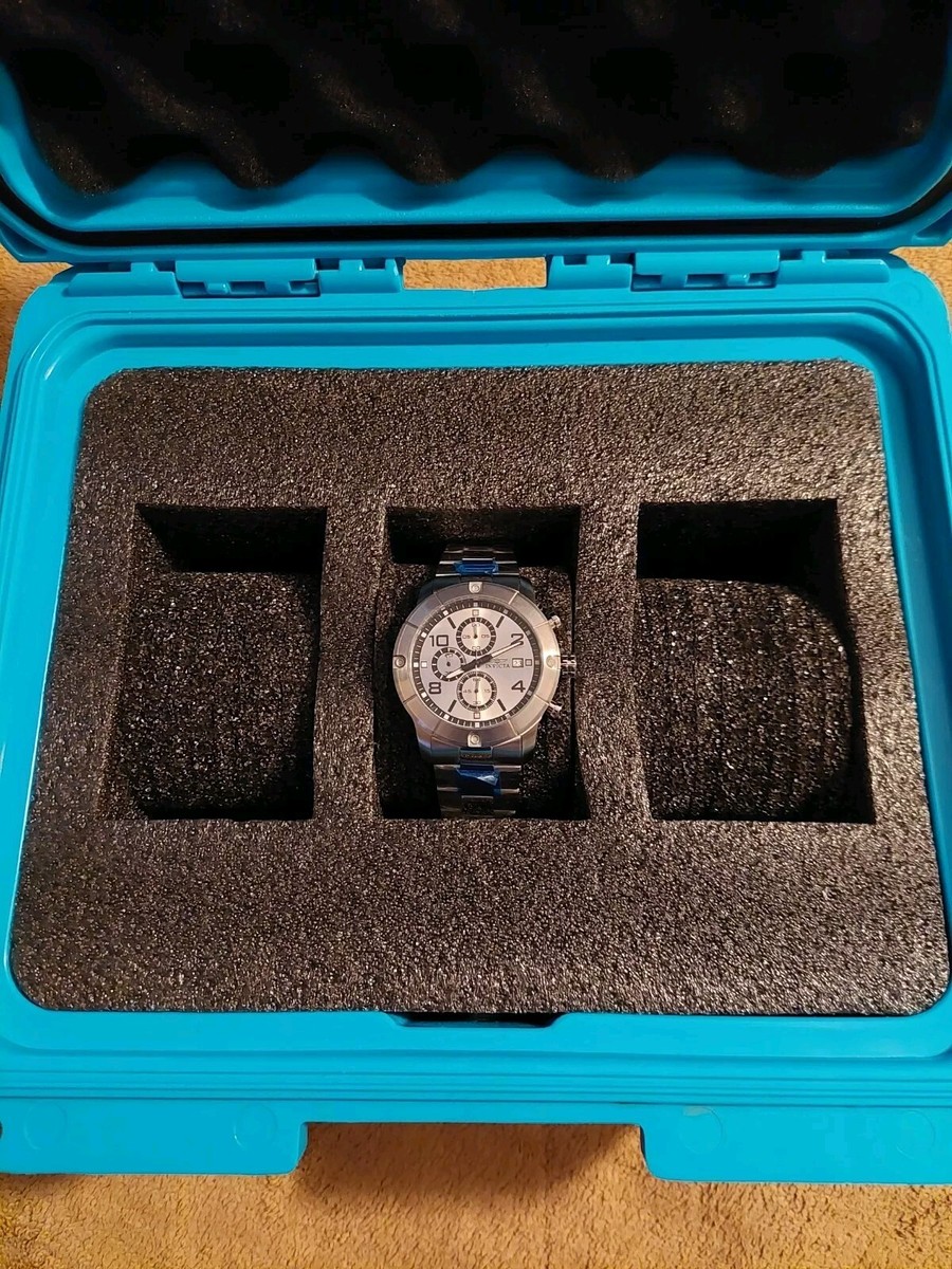 the fighting men's chronicle special TH… Invicta 17764 Specialty Men 45 mm Chronograph with 3 Slot