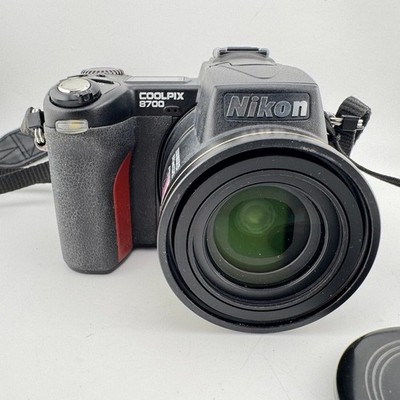 Nikon Coolpix 8700 Digital Camera 8.0MP 8x Zoom MH-53 Charger