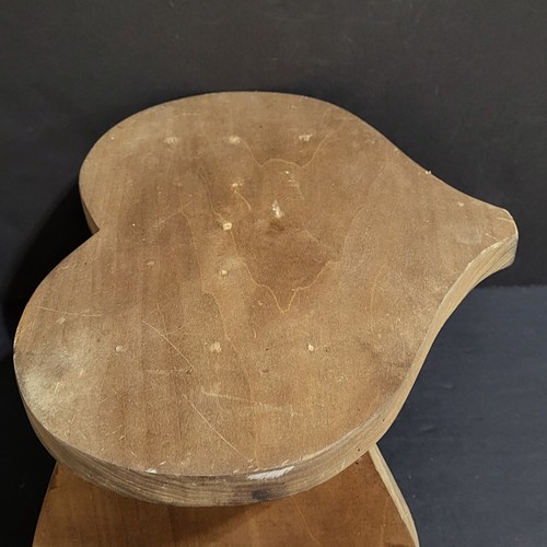 Vintage herzförmiger Holz Fuß Tritt Hocker Pflanzenständer rustikal Landhaus Bauernhof 7x9x11" - Bild 7 von 22