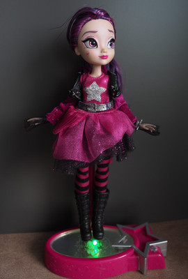 Star Darlings Puppe von Disney Scarlet, wie neu