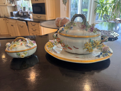 Capodimonte-style decorative porcelain tureen and trinket dish