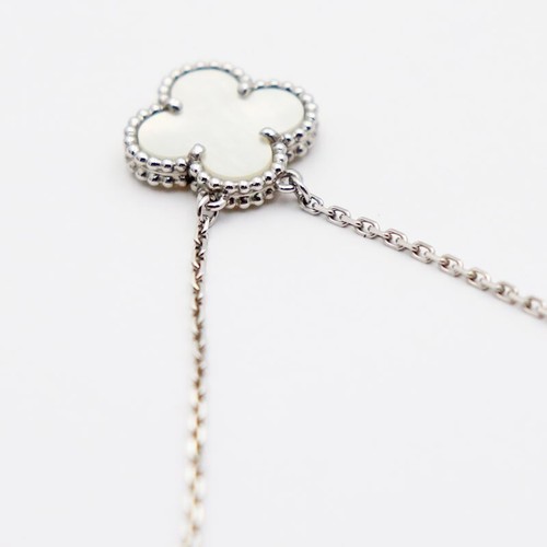 Van Cleef & Arpels Alhambra Pendant 18K white gold mother of pearl necklace - Picture 4 of 6