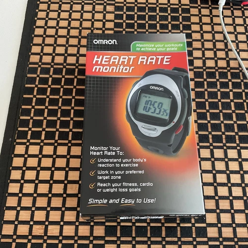 Omron HR-100C Heart Rate Monitor Watch Alarm Stopwatch Water-Resistant New