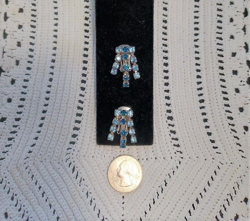 Blue Rhinestone Mid Century Modern Clip Earrings - image 6