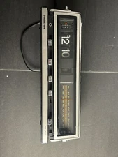 vintage 1980s SOUNDESIGN mid-century modern FLIP am-fm radio alarm CLOCK 3566C 