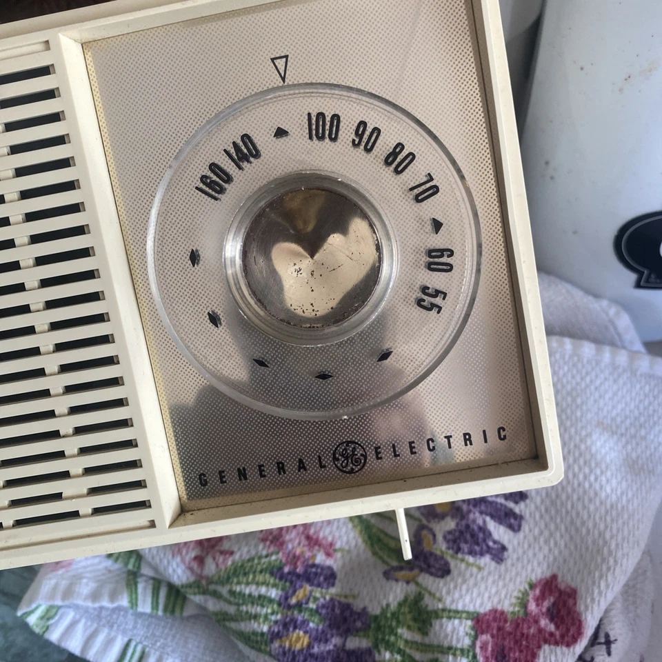 Radio General Electric vintage Foto 3 de 4
