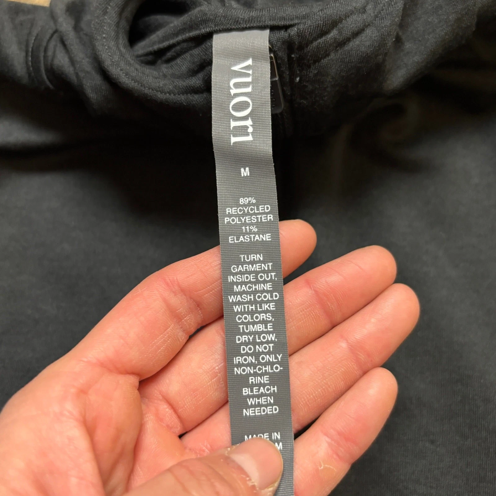 vuori ponto performance half zip dreamknit pullover gorpcore hoodie