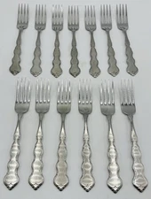 13 USED ‘Distinction Deluxe Stainless’ by Oneida 7.25in Valorie Dinner Forks