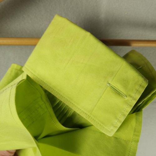 Escada limettengrüne Bluse mit Knöpfen - Langarm - Größe 42 - Bild 7 von 8