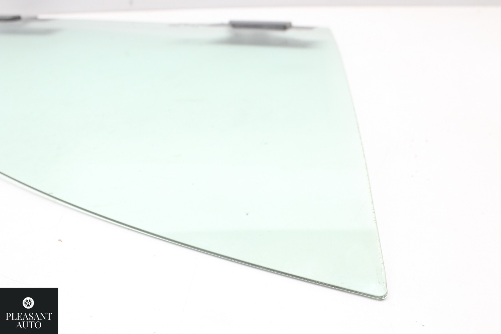 14-22 Maserati Ghibli M157 S Front Right Side Door Window Glass OEM